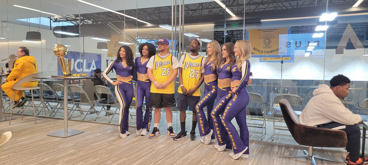 CyberMichaelM's tweet photo. At an exclusive private event before the game last night. Hanging out with the Lakers girls and championship 🏆 Lakers roll again and win 🏀 their 10 in a row ! Also got up close and personal with Bronny James taking the ball out in front of me. #SBLakers  #lakeshow #BronnyJames https://t.co/pUXs0GUN3x
