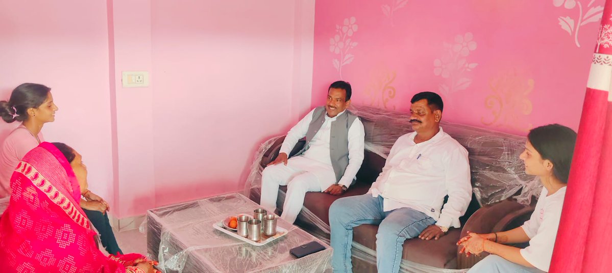 विधानसभा सरोजनीनगर के भागू खेड़ा में बूथ प्रभारी श्री बृजभान यादव जी की पुत्री के शुभ विवाह कार्यक्रम में।