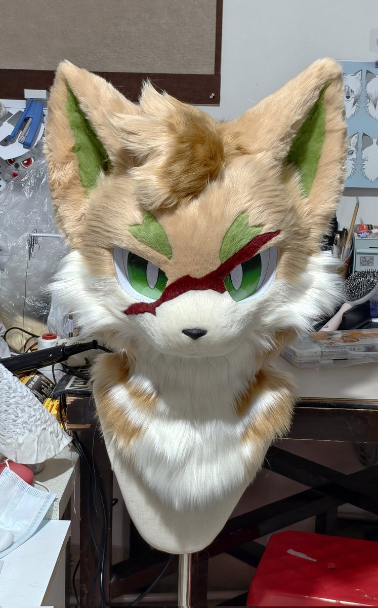 伤疤是男人的勋章！！
#兽装 #furry #fursuit #FursuitsEveryday