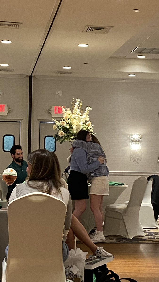 HMM1061's tweet photo. Last night at the @bthsgirlsbball banquet I was asked to speak about a senior…while I was nervous it was great to be able to honor my sister @jordanmulhearn5 🐉🏀 going to miss her next year! #teammanager #basketball @BTHS_SPORTS @BTHSDragons https://t.co/efNILyEeZn