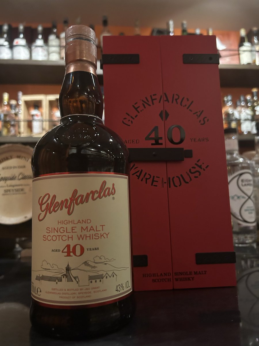 bar_malt's tweet image. Rare Whisky in Okayama 🇯🇵

Today’s pour
🥃 Glenfarclas 40 Years

Available by the glass at
WHISKY GALLERY BAGUS – Okayama Japan

✔ 700+ Single Malts
✔ 10ml / 20ml / 30ml tasting
✔ No cover charge

A hidden whisky bar in Japan for whisky lovers.

#whiskybar
#singlemalt
#scotch
