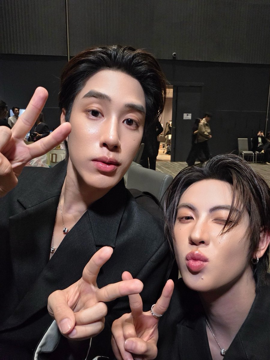 ใกล้จะโชว์แย้วว อยากขอกำลังใจจากทุกคนได้ไหมคับบ🥺

TFO 9ENT X SIAM PARAGON
#9entawards2026xTleFirstone