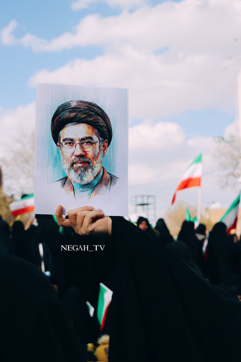 bitashokrii's tweet photo. ✊اجتماع بزرگ مردم انقلابی کرمانشاه 
در بیعت با ولی امر مسلمین جهان و نائب امام زمان عجل الله تعالی فرجه الشریف 

🇮🇷دوشنبه ۱۸ اسفندماه
📍میدان آیت الله کاشانی(مصدق)

کانال روبیکا
🇮🇷 @negah_tv 🔺 https://t.co/a001rS1YED