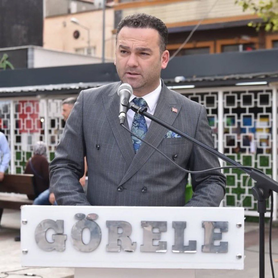 “Çocuğa karşı cinsel taciz” suçlamasıyla tutuklanan Giresun Görele Belediye Başkanı Hasbi Dede hakkında tahliye kararı verildi.

Kadınlara ve çocuklara yönelik tacizlerin bu kadar fütursuzca yaşandığı, adaletin ise bu denli geç işlediği veya hiç işlemediği bir Türkiye’yi kabul