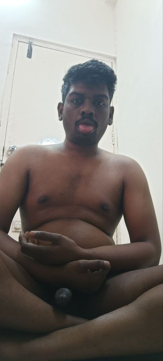 DomExplr0001 tweet media