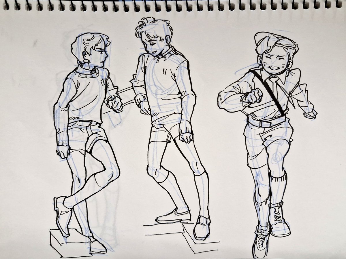 /// / // / tweet media