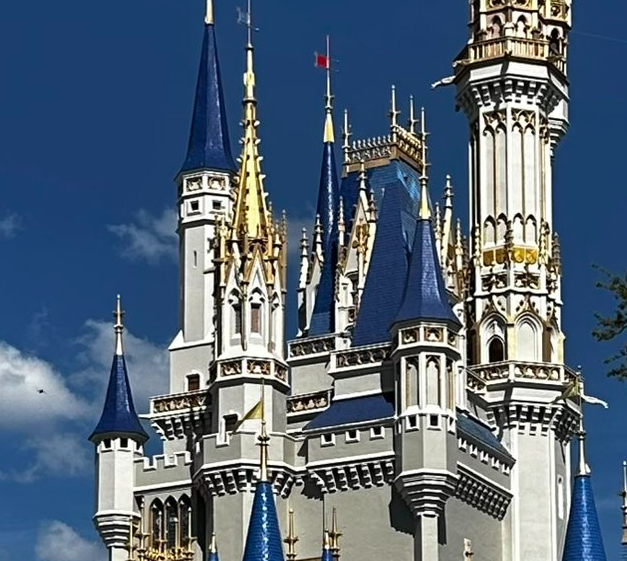 Jeez this pic really shows you the difference between the roof colours. The new blue is defo a throwback to the early 2000s but just a lil darker. But i dont get the dark blue they did, Im wondering if its like the purple again - Put it on - realised too dark- apply new when dry