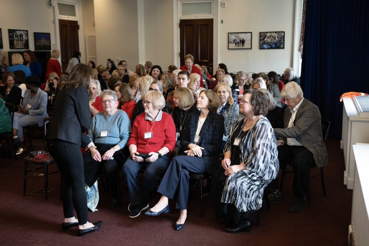New Hampshire Federation of Republican Women tweet media