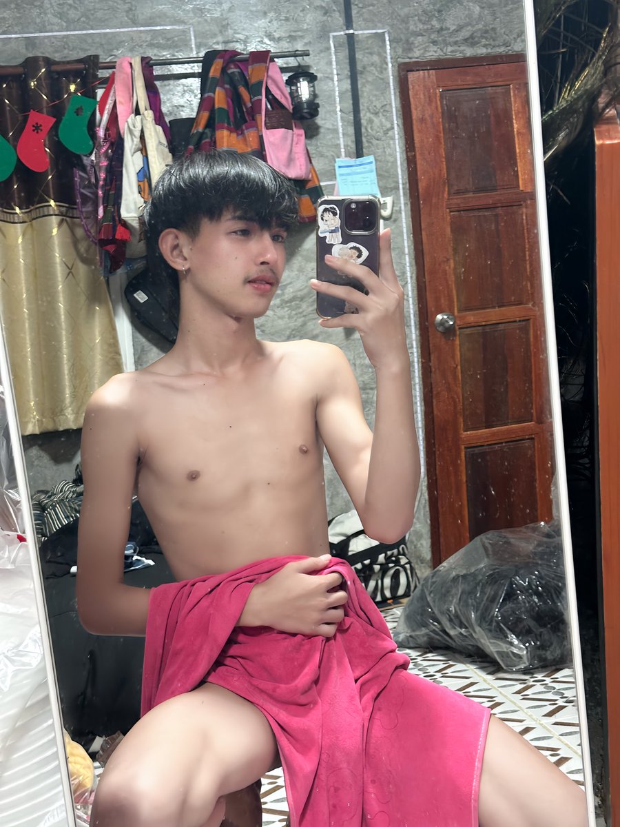 ชาเขียวที่แปลว่าอร่อย 🍀 tweet media