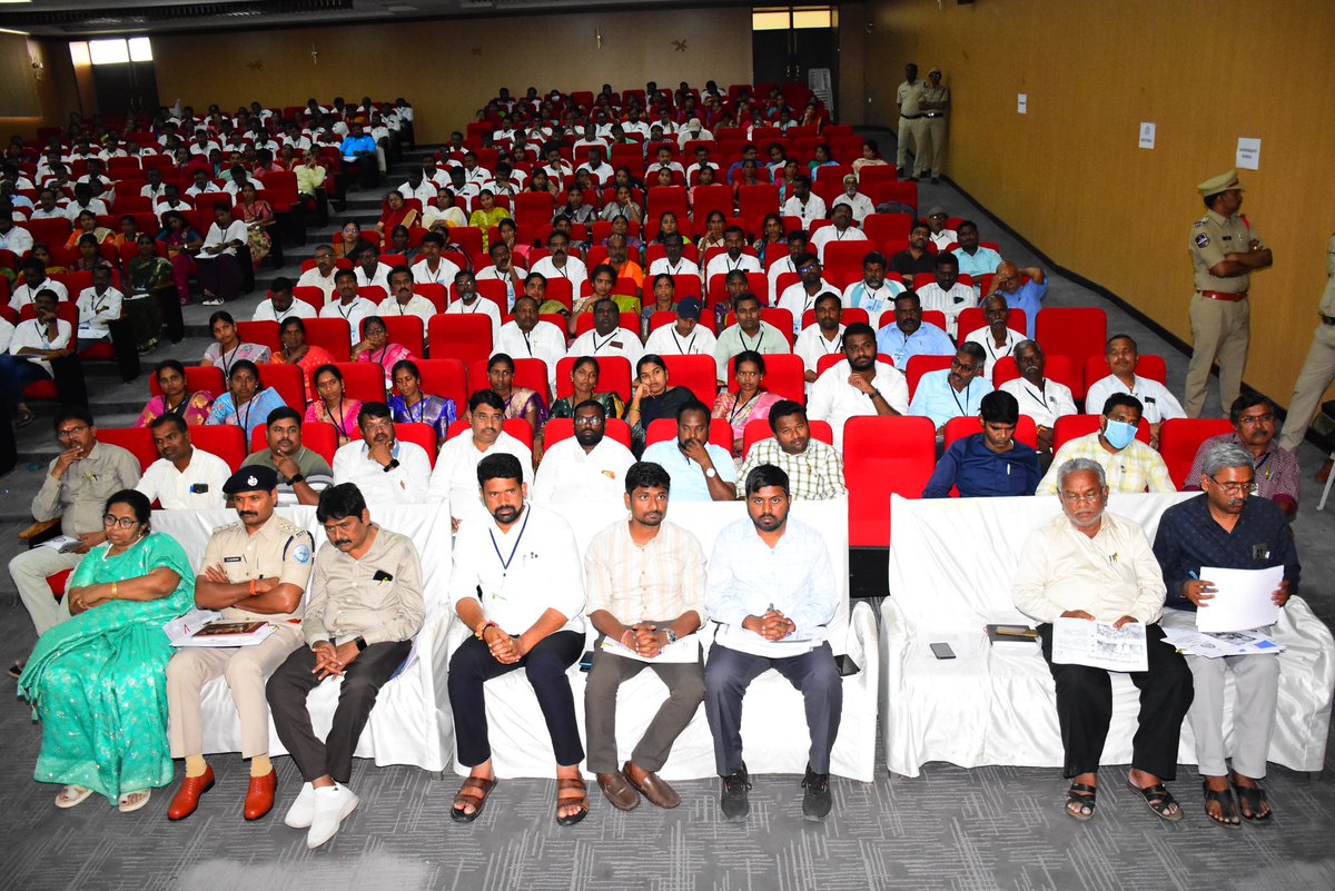 SP SIRCILLA tweet media