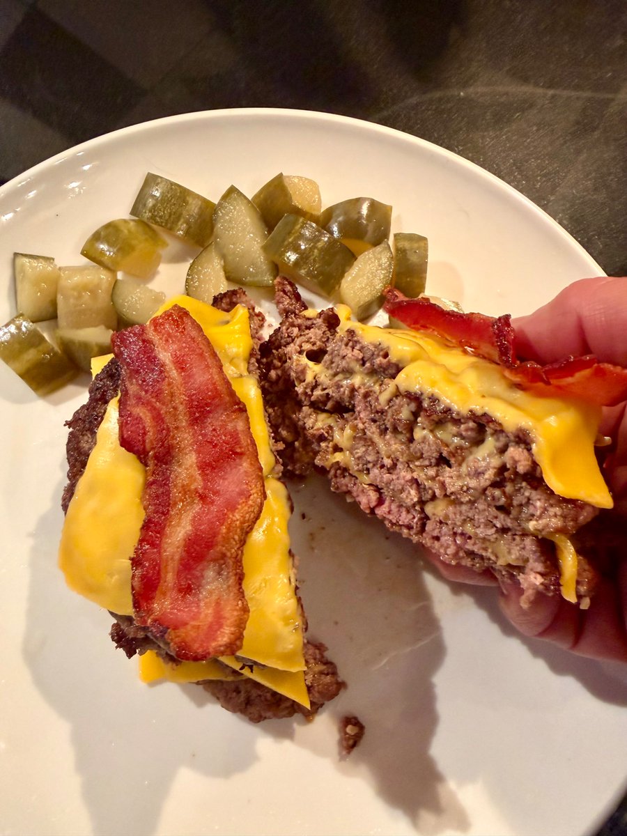 Cary Kelly tweet media