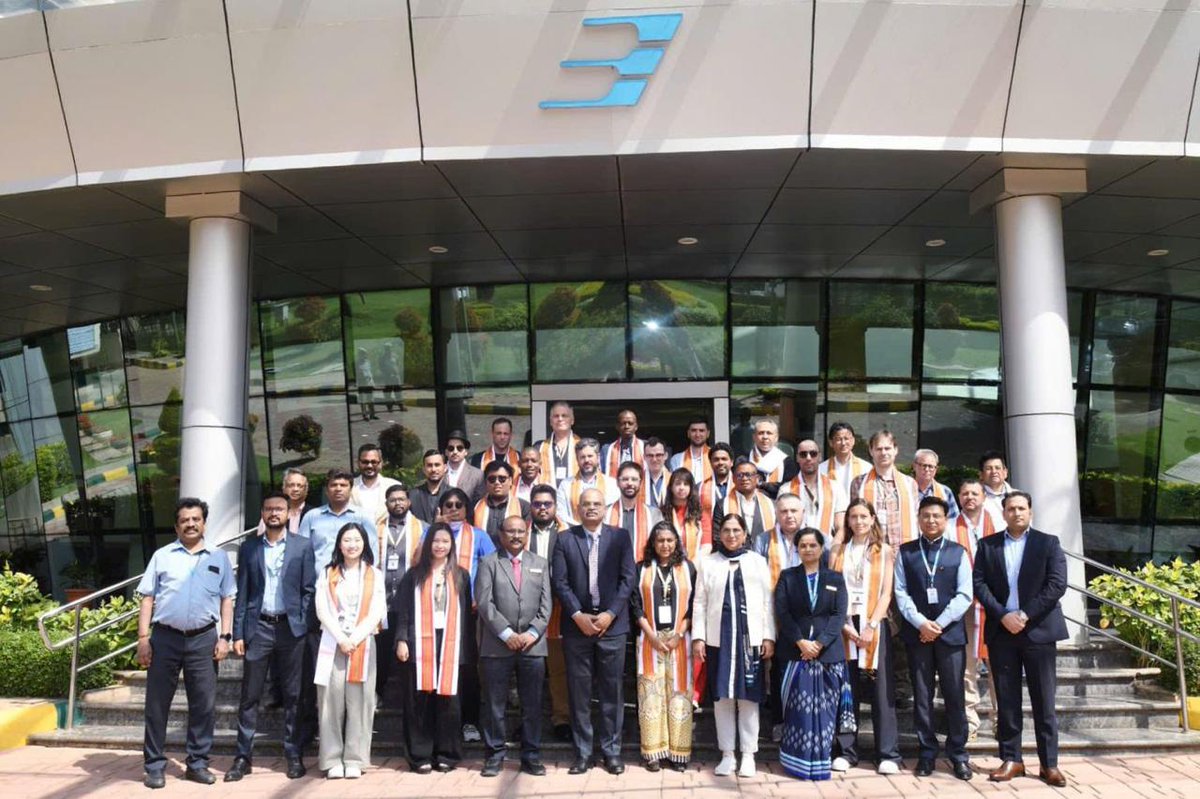 India in Vietnam tweet media