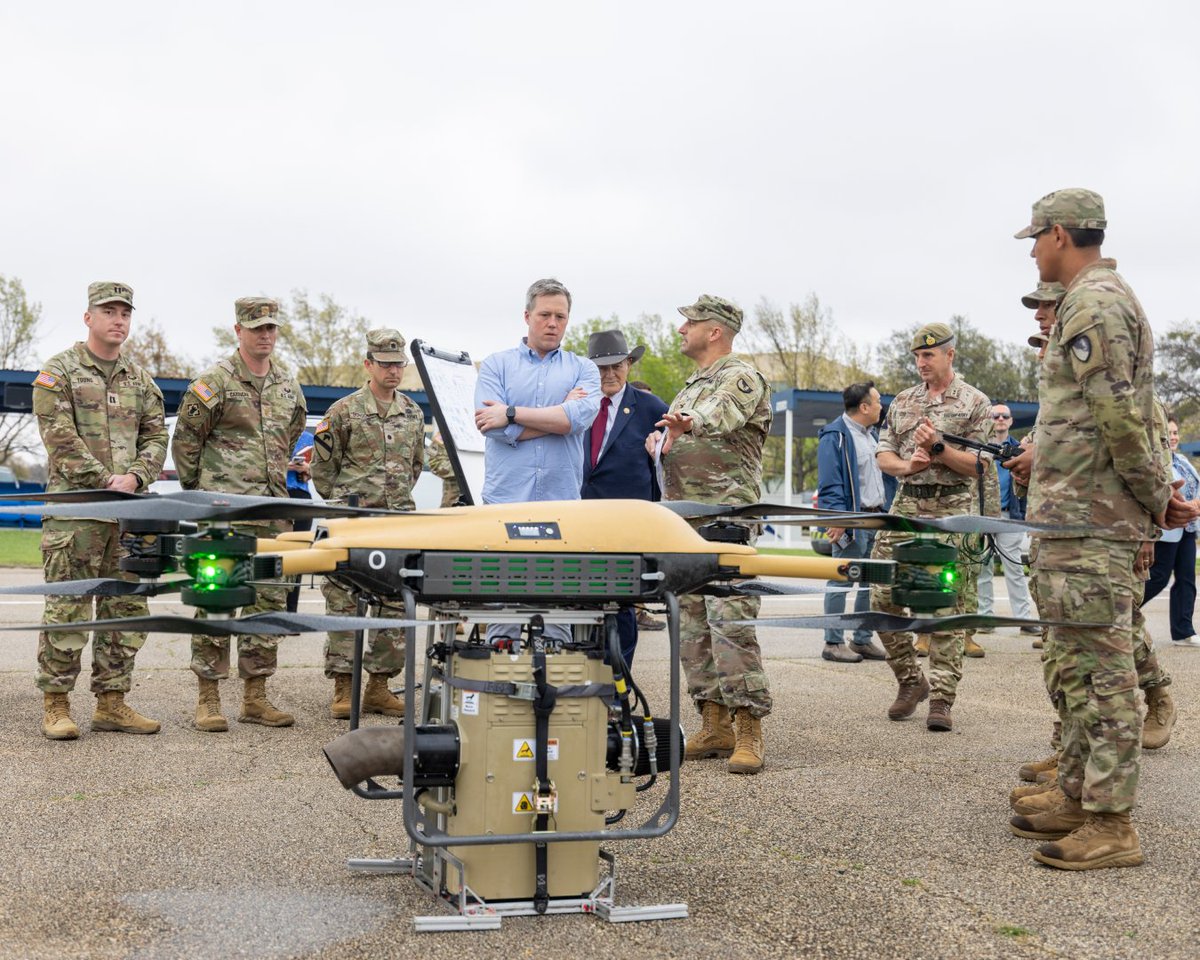 Dan Driscoll @SecArmy visited Fort Hood to see how III Armored Corps ...