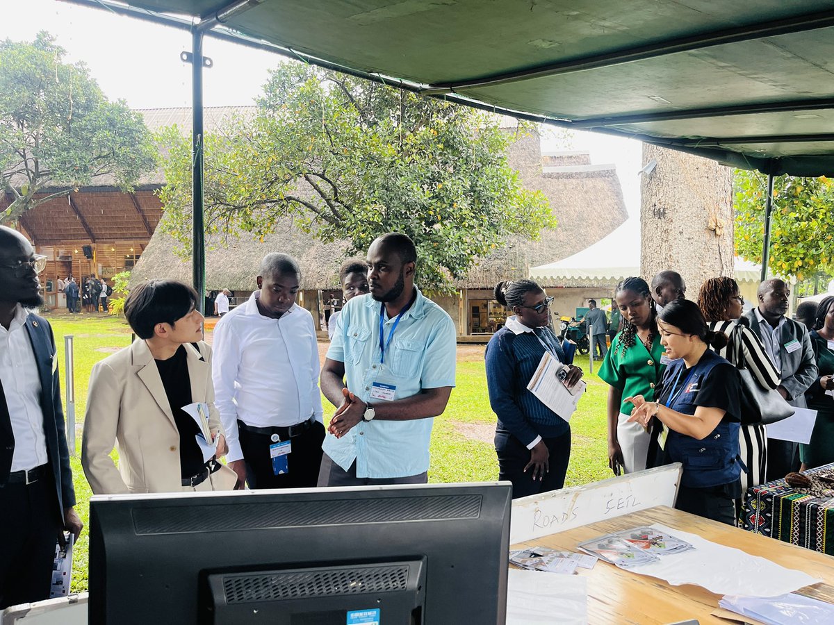road_uganda's tweet photo. Pictorial: Our stall at the Expo and Networking JUMBO organized by @JapanEmb_Uganda . 

Thank you all that passed by! https://t.co/JjzKiii2GW