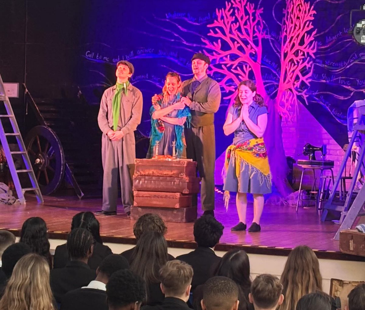 VoicesoftheHolocaust tweet media