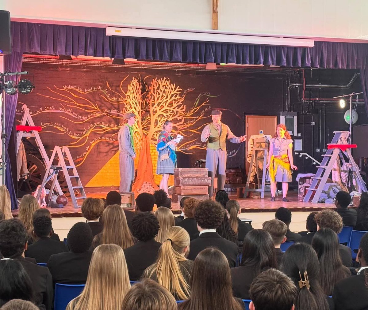 VoicesoftheHolocaust tweet media