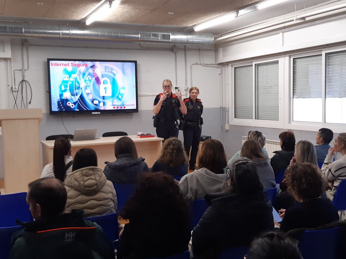 INS Almenar tweet media