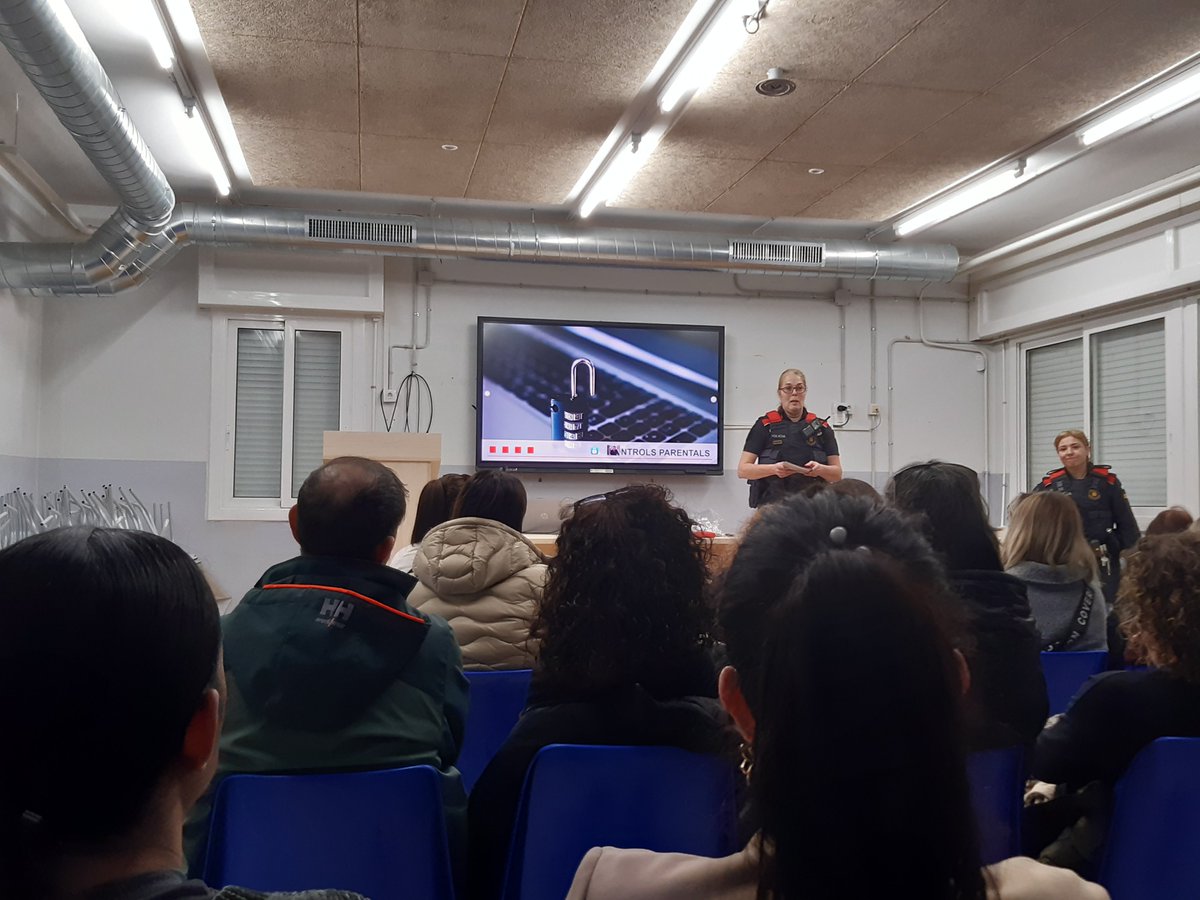 INS Almenar tweet media