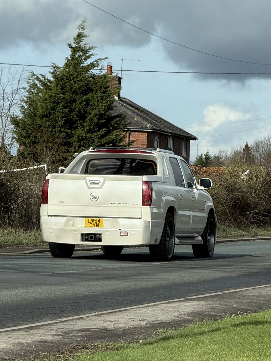 Oli Hughes tweet media