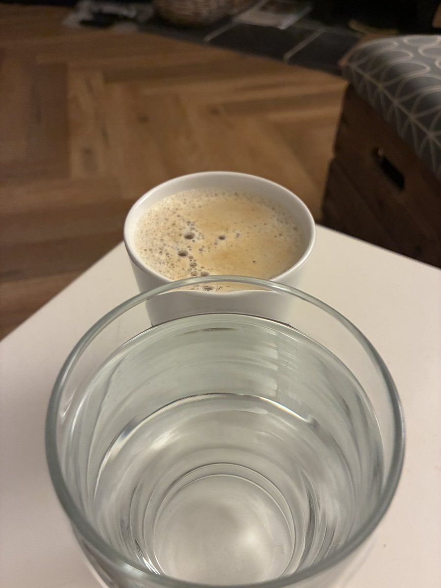 Mr_B_PE_v2 tweet media