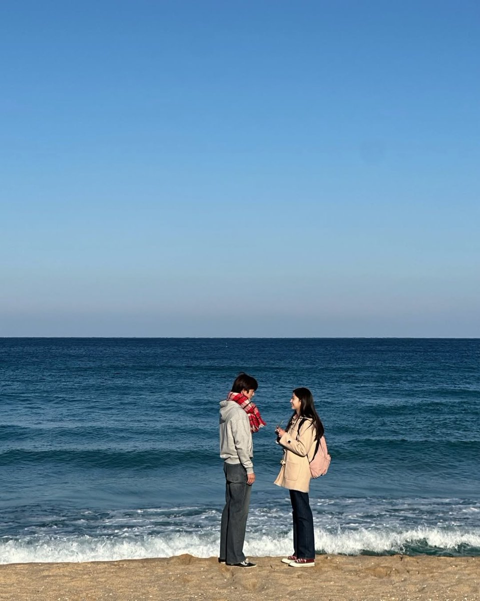 saveminju025's tweet photo. 260312 밍스타그램🤍 #김민주

연우리 모은아 https://t.co/pbhPVFzuQX