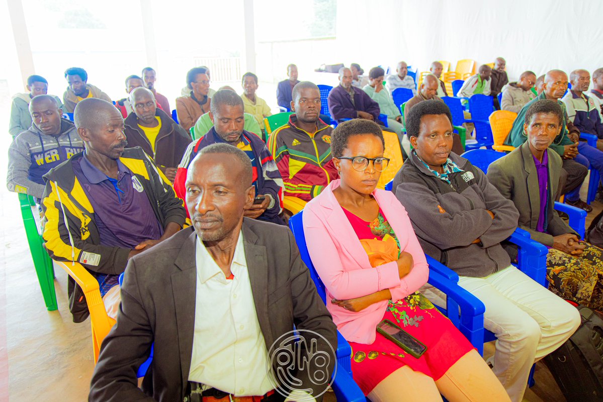 RTNBurundi's tweet image. #Burunga : le @BMineagrie mobilise ses employés pour réaliser la vision du pays

 Le Secrétaire permanent au @BMineagrie, Emmanuel Niyungeko, a effectué ce 12 mars 2026 une visite dans la province de #Burunga. L’objectif était d’expliquer aux agents du ministère leur rôle dans la