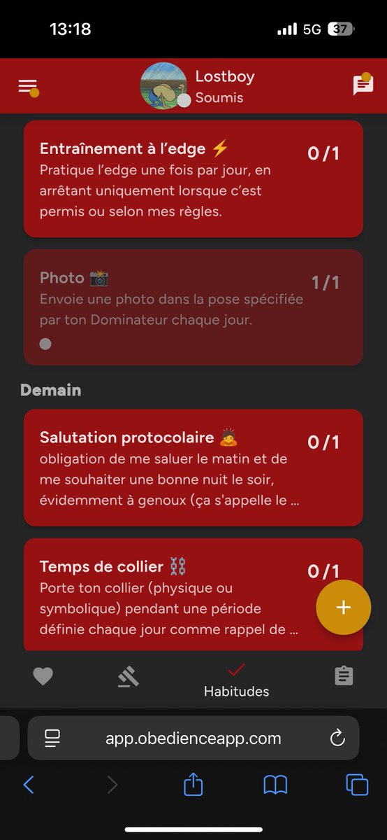 j’ai toujours mon appli pour vérifier la dynamique de mes soumis et j’adore avoir le contrôle tout au long de leur journée