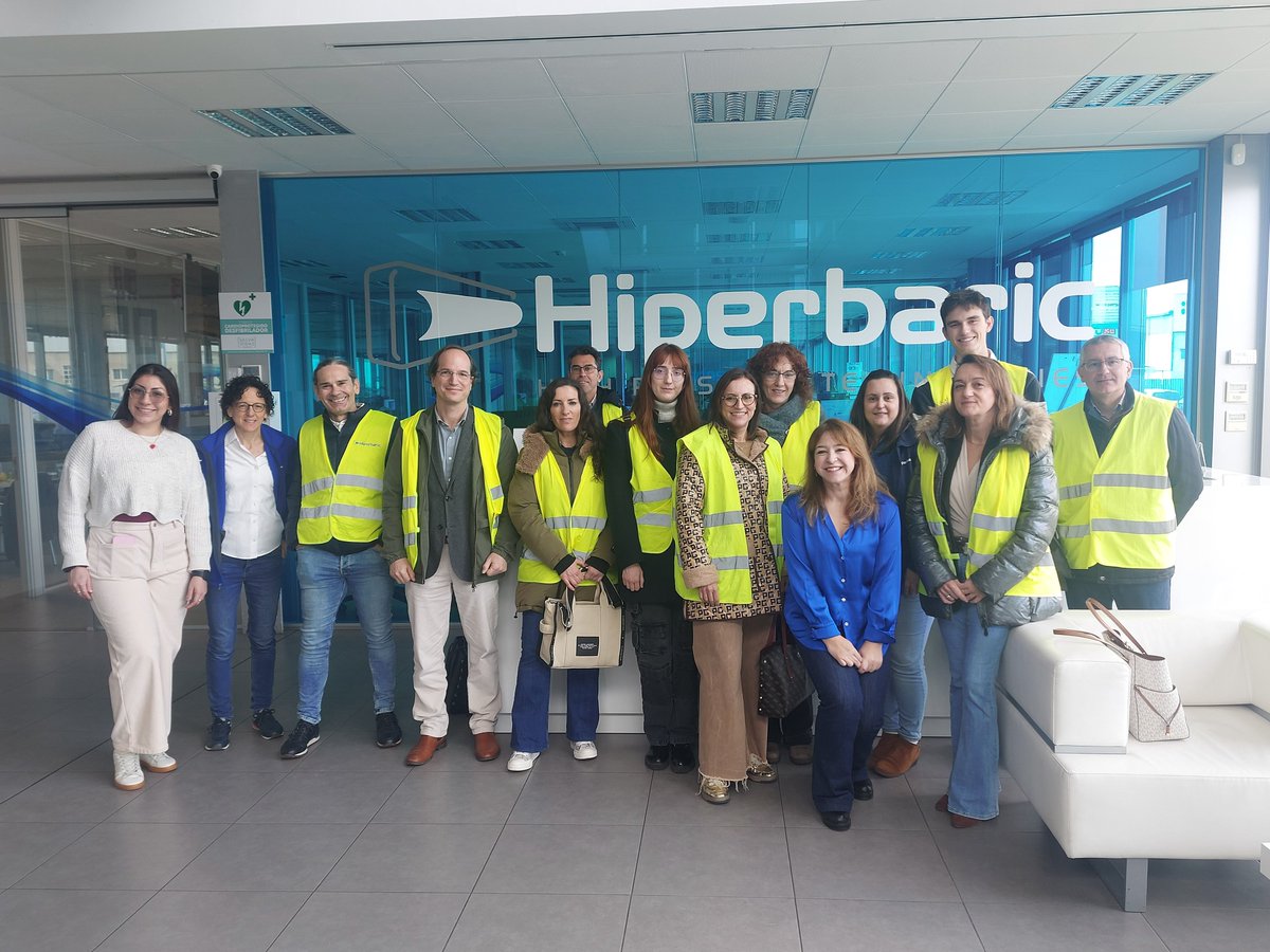 Escuela de Negocios CEU Castilla y León tweet media