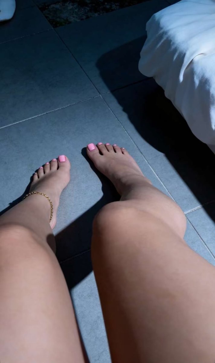 feetweman's tweet photo. 😛

#fee #feetfetısh #feetweman https://t.co/Ek0w1GBmct