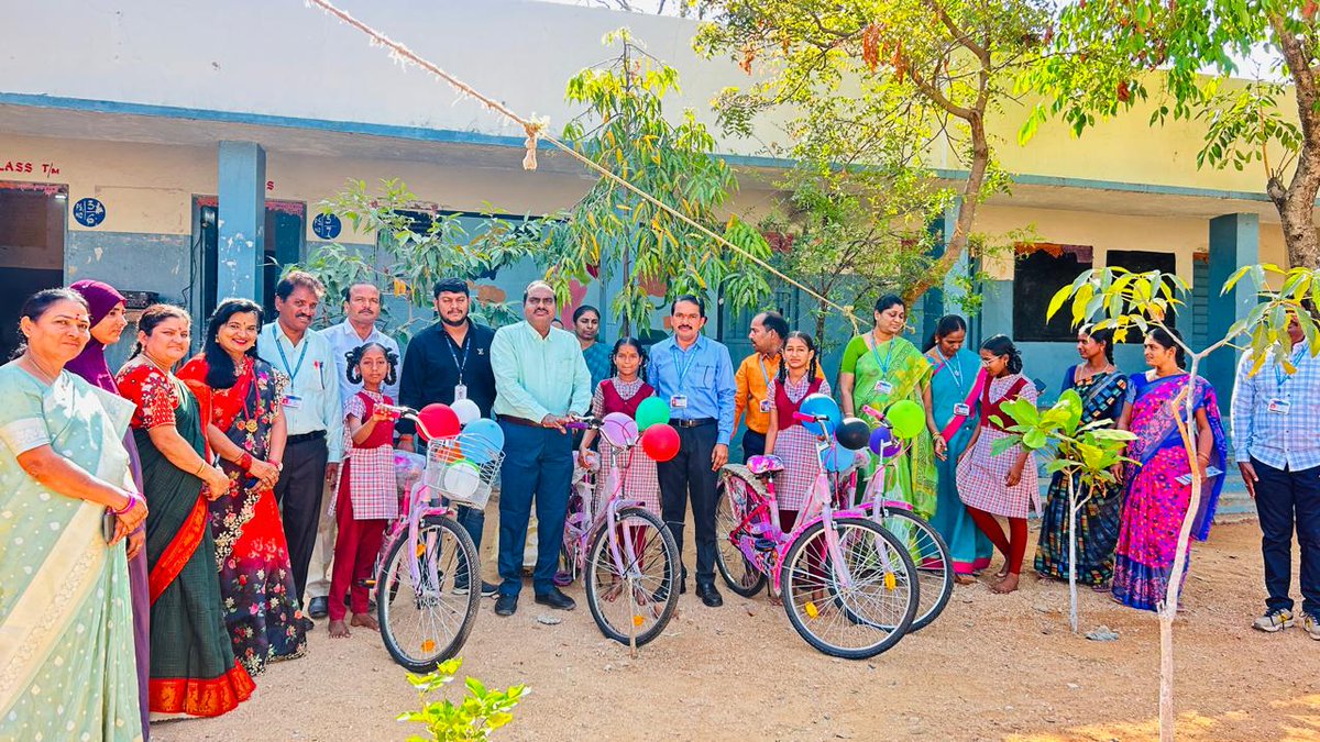 DistEdu_RR's tweet photo. On 12.03.2026, Attended Z.P.H.S., Dandumailaram, Ibrahimpatnam (M), where 120 school bags were distributed to students and 4 bicycles to topper girls by Youth For Seva under CSR funding. 

Appreciations to Youth For Seva for their valuable contribution to the school community. https://t.co/Z6Ct10O9Jk