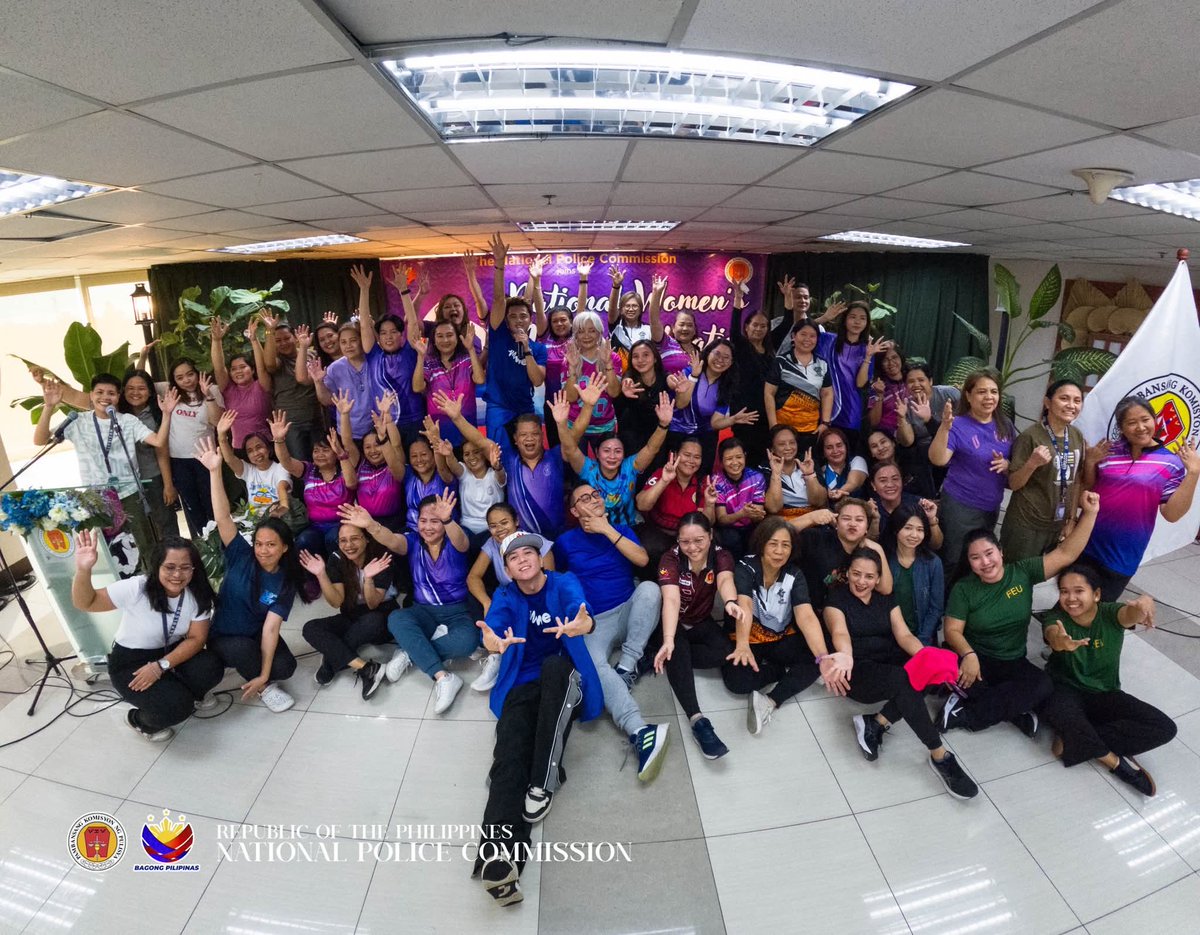 NAPOLCOM tweet media