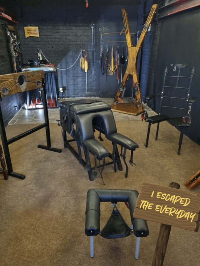 Goddess Emily tweet media