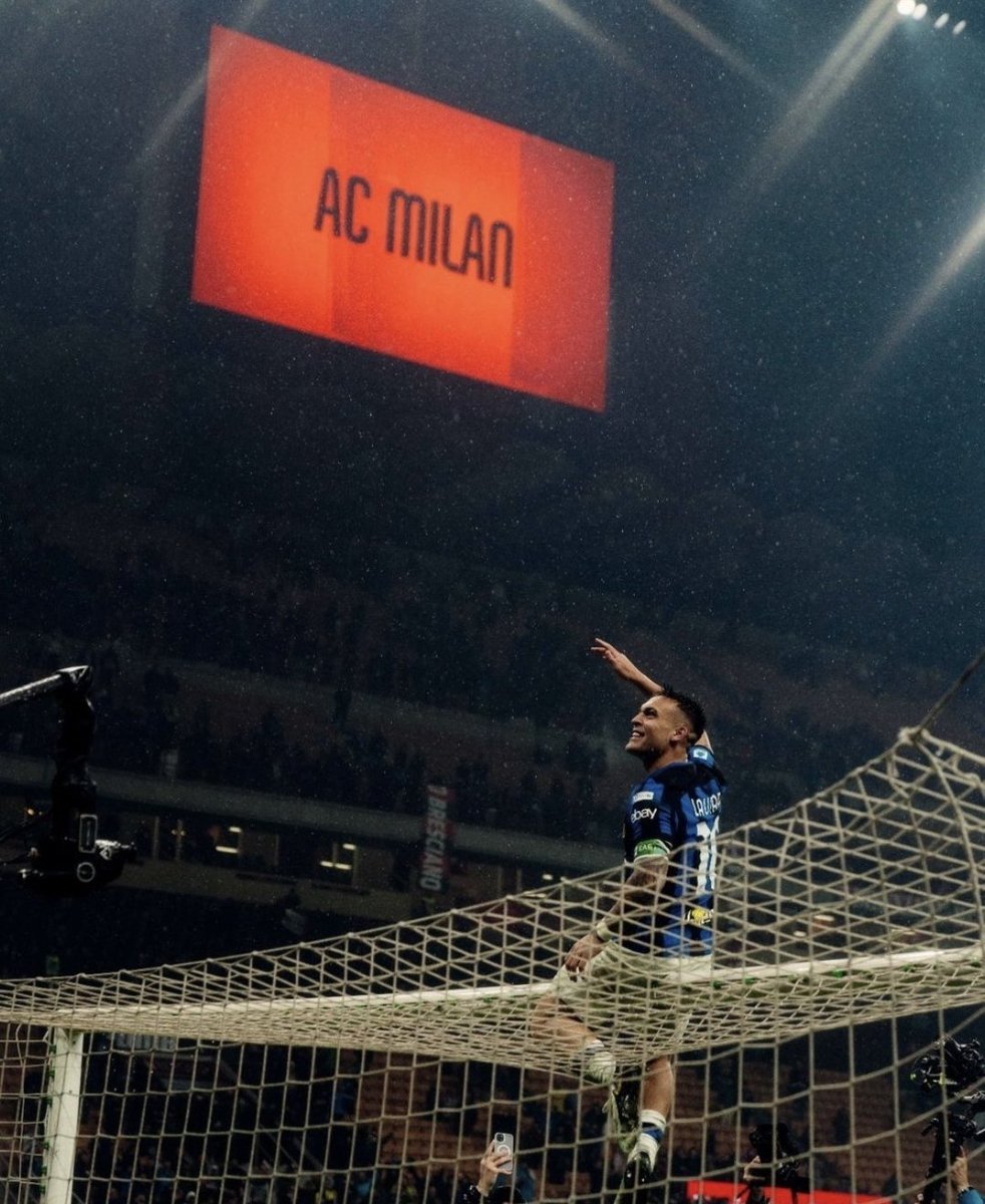 Duca Andrea tweet media