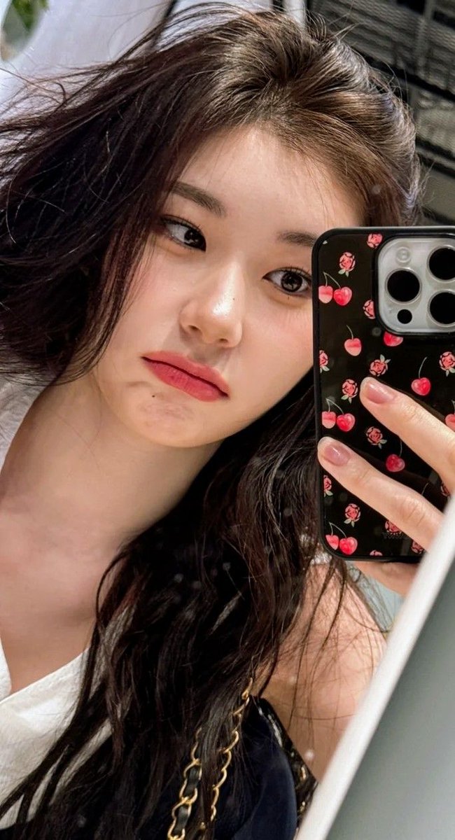 Chaery_rizzi tweet media