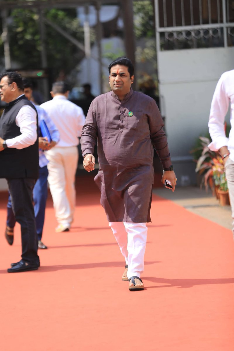 devendrakothe's tweet photo. 📍विधान भवन, मुंबई.
अर्थसंकल्पीय अधिवेशन २०२६
तिसरा आठवडा | चौथा दिवस 

#maharashtra #mumbai  #BudgetSession #BudgetSession2026 #devendrakothe https://t.co/1avWVbiJS0