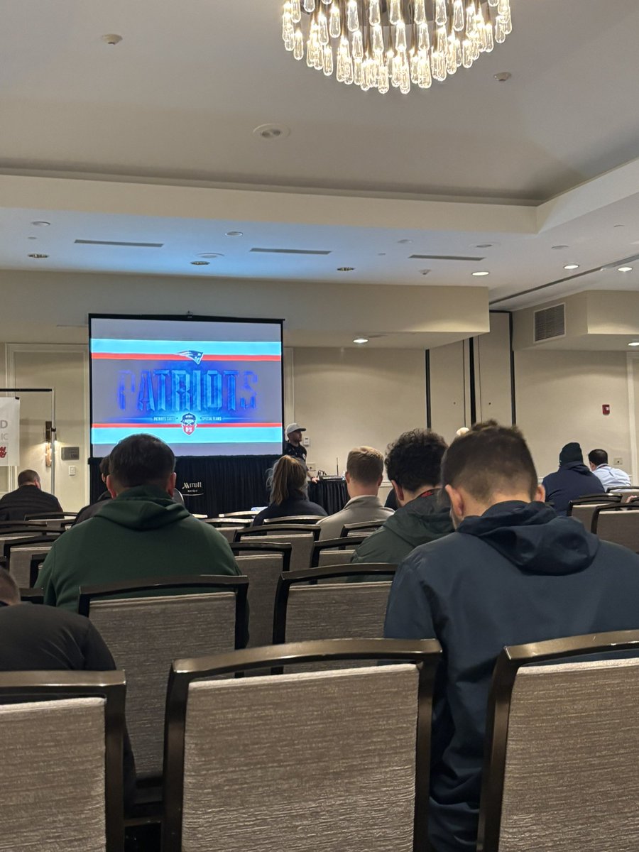 nm802's tweet photo. What a great weekend at the BNFC! Connected with some great coaches. Can wait to implement some of the things I learned this fall! https://t.co/p2LZ8OOa1j