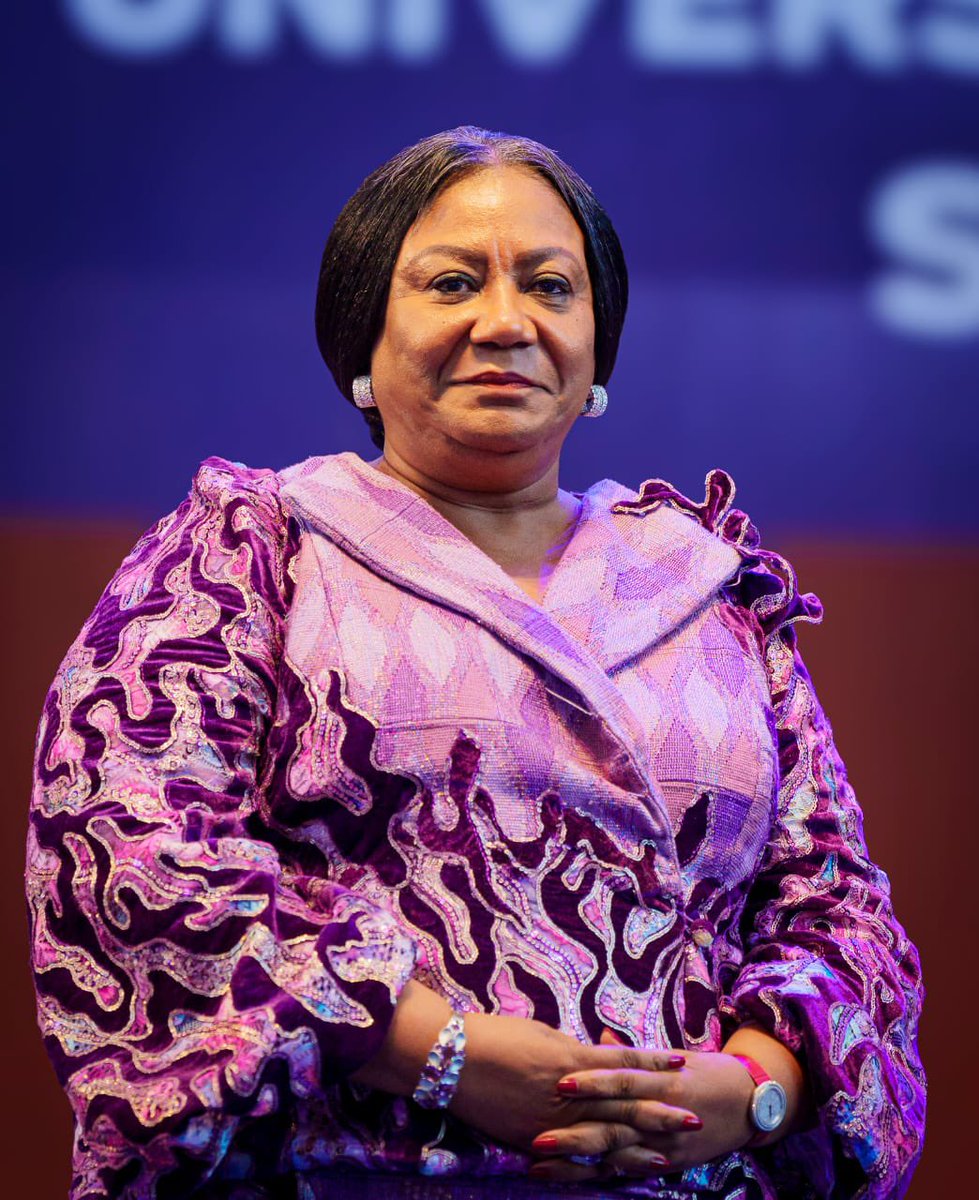 Happy Birthday, my beautiful Rebecca (<a href="/RAkufoAddo/">Rebecca Akufo-Addo</a>) ❤️❤️😘