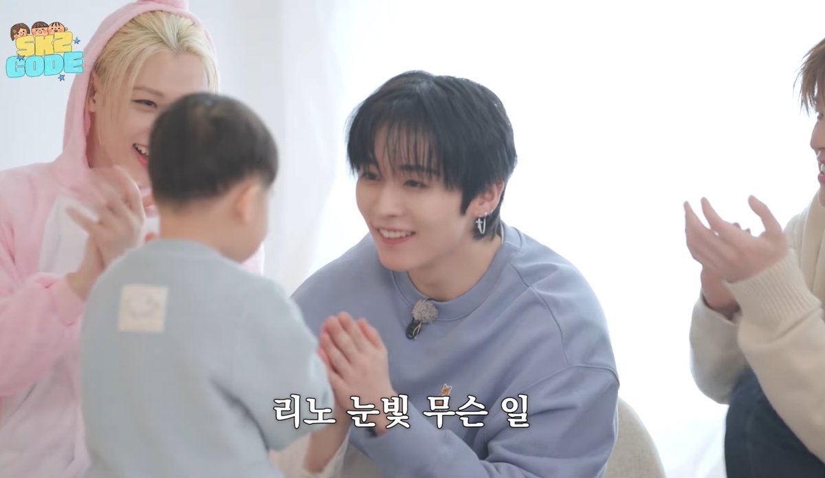 yongandyoung4's tweet photo. [リノの目つきなにごと] ←字幕ジギ心の声漏れ出すぎで吹き出した https://t.co/5Vy5ZQHJua