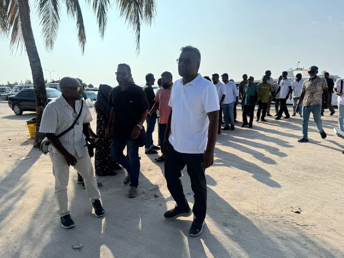 ކުރިއަށް އޮތް ލޯކަލް ކައުންސިލް ތަކުގެ އިންތިޚާބާއި އ.ތ.މ ކޮމިޓީގެ ކެންޕެއިނަށް އެމްޑީޕީގެ ކުރީގެ ޗެއަރޕާސަން <a href="/faya_i/">Fayyaz Ismail</a> އާއި އެމްޑީޕީގެ ލީޑަރޝިޕް ގެ ބޭފުޅުން ކ.ކާށިދޫ އަށް ވަޑައިގަތުން.

#HeyvallaThayyaru 
#LCE2026
#WDC2026
#VoteMDP