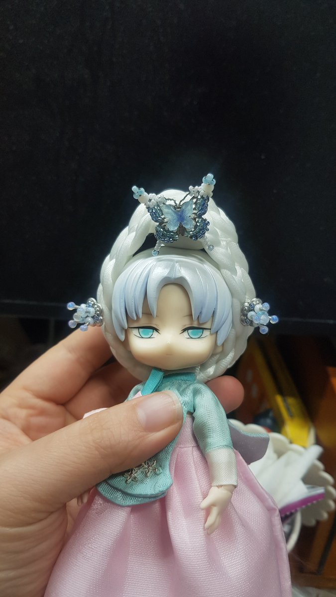 휘익_작업계 tweet media