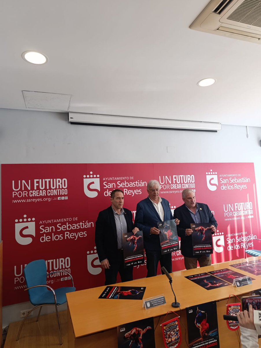 JavierMora22836's tweet photo. ¡Presentación oficial! Este fin de semana el Polideportivo Dehesa Boyal acoge el Campeonato de España de Lucha U20, Sambo y combat Sambo.Una cita muy especial para nuestra ciudad.
San Sebastián de los Reyes se prepara para recibir a deportistas y familiares de todo el país. https://t.co/tL33K10ZJ5