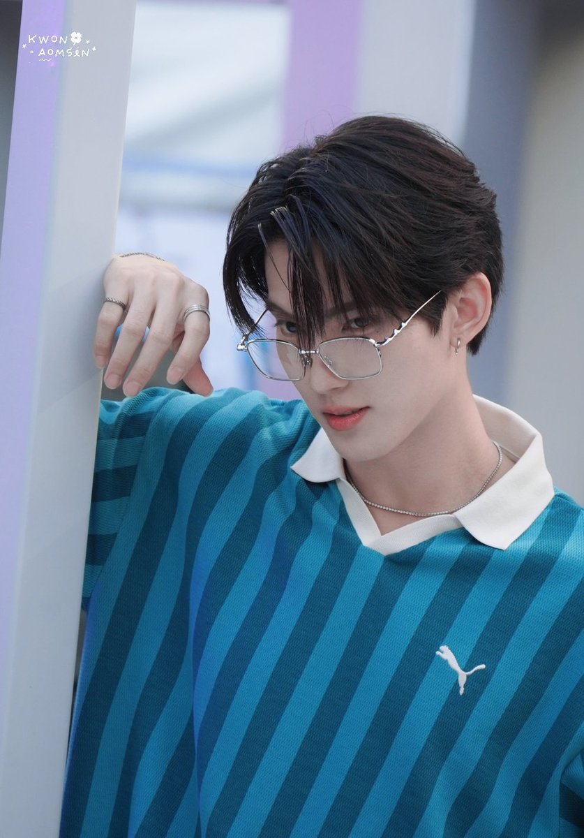 kwonaomsin's tweet photo. พี่น้อนหลองหล่อม้ากกก 🫠 @firstfh5 
#PUMAxOHMFIRST 
#First_Chalongrat 
#PUMAHSTREETHOUSE 
#PUMATH https://t.co/JMKJ0YO7tY