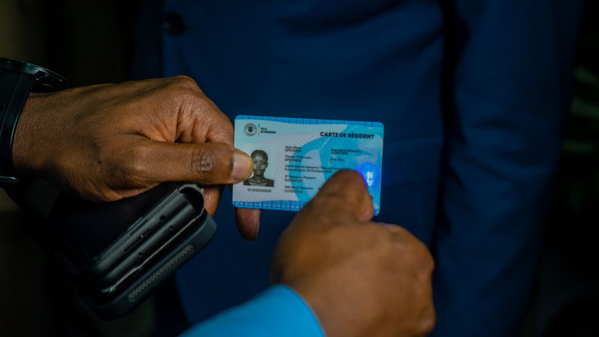 🛑Le gouvernement provincial de Kinshasa a procédé, mercredi 11 mars 2026, au lancement officiel de l’opération de délivrance des cartes de résidence destinées aux ressortissants étrangers vivant dans la capitale congolaise. La cérémonie s’est tenue à l’Hôtel de ville sous la