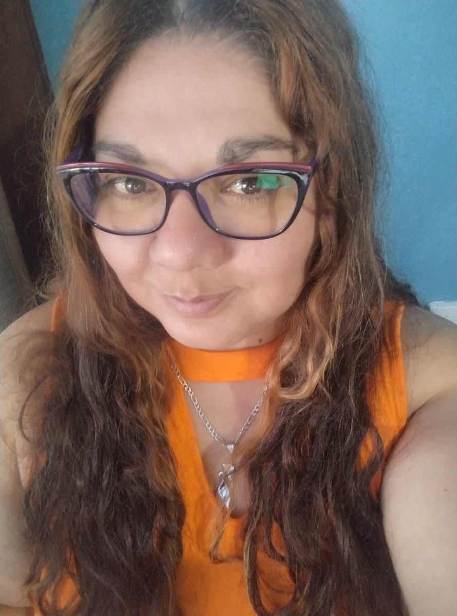 luzbelindaa's tweet photo. Con todo el fua como día jueves jajajajja .... https://t.co/2D9l0HwwWo