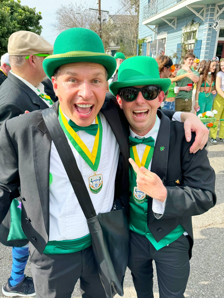 DavidMora's tweet photo. Looking forward to beautiful weather for the @IrishChanParade this Saturday! Sláinte! 🍀🍺🇮🇪🌈☘️
#IrishChannelParade #NewOrleans #TBT https://t.co/5VLoR81q9v