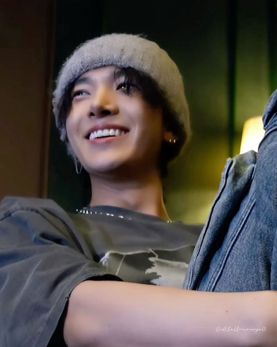 EvanVoting's tweet photo. [ADMIN 💙]

Heeseung, you’re the first K-pop idol I’ve ever truly stanned in my life, and I want you to know that I will support whatever path you choose to take. Everything feels so heavy right now, but I’ll be strong for you, because I know you’re strong too. Please share your worries with us when you’re ready. You once told us that you love us more than you love yourself, but the truth is, I love you more than I ever thought I could love someone I’ve never met.

I never imagined I would reach this kind of love, and I’m so grateful that you are the person I get to share that love with. I love you without fear, and it makes me happy knowing that so many people love you too, because your heart is so pure. You are love personified—one of the kindest and softest souls I’ve ever known. If something hurts you, please tell us, okay? As your fan, I will always have your back and protect you as much as I can.

I’ll always be looking forward to your next achievements, and I promise I’ll still be here when that moment comes. No matter where life takes you, whether it’s on stage, through music, or a completely new path, I will continue cheering for you from afar. Your dreams, your happiness, and your peace will always matter more than anything else.

And I want you to know this too: you changed my life in ways you might never realize. Through your voice, your hard work, talent, and the way you love your fans, you gave me comfort and strength during times when I needed it the most. For that, I will always be grateful.

You are the last idol I will ever support, because no one else could ever take the place you have in my heart. No matter what happens, I will always be proud of you. Please remember that you are deeply loved, endlessly supported, and never alone.

FOREVER WITH HEESEUNG
#AlwaysTogetherHEESEUNG
#희승아_항상_함께_있어줘
#HEESEUNG #TO_HEESEUNG