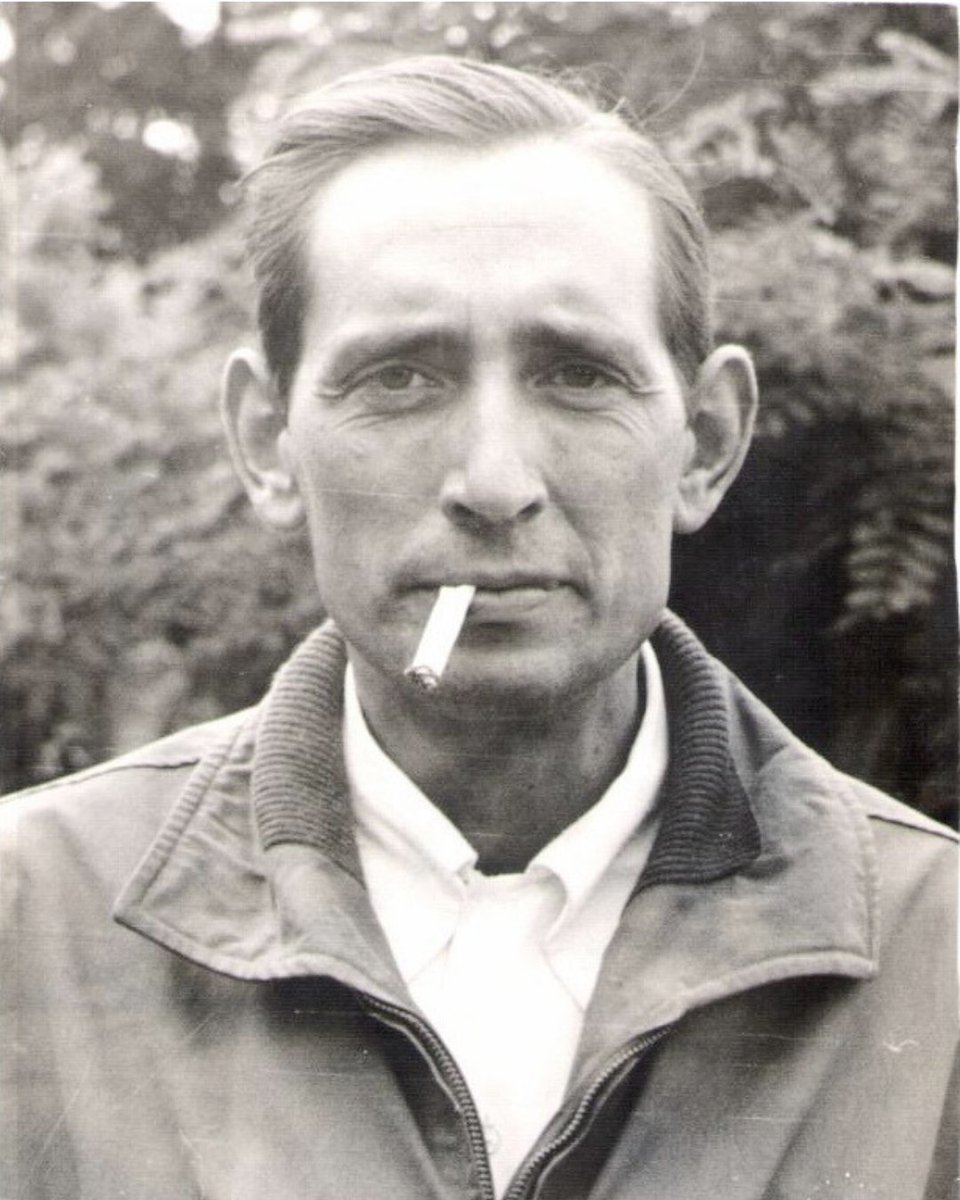 Biblioteca Nacional de España tweet media