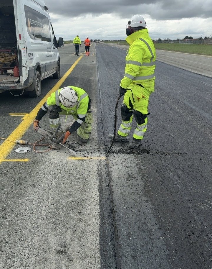DublinAirport's tweet photo. Job done! Repair works on our South Runway (10R/28L) were successfully completed overnight. 

After 3 consecutive days &amp; nights of work, all repairs were finished ahead of schedule, with the runway reopening at 04.15 this morning, ahead of the busy first wave of flights. ✈️ (1/3) https://t.co/pvDRx61pr3
