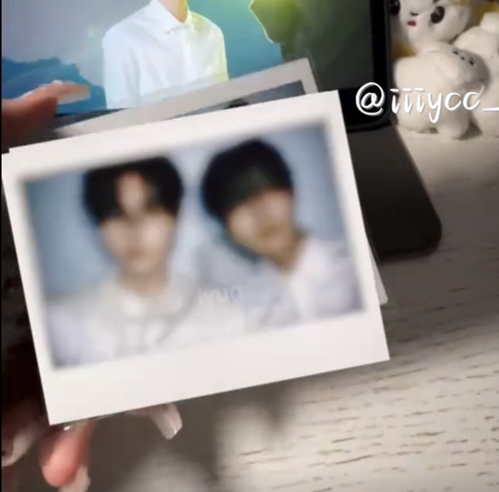 heehoonfeed's tweet photo. 2 heehoon polaroids that were kept locked for decades just got freed >< https://t.co/di4BZjxzQY