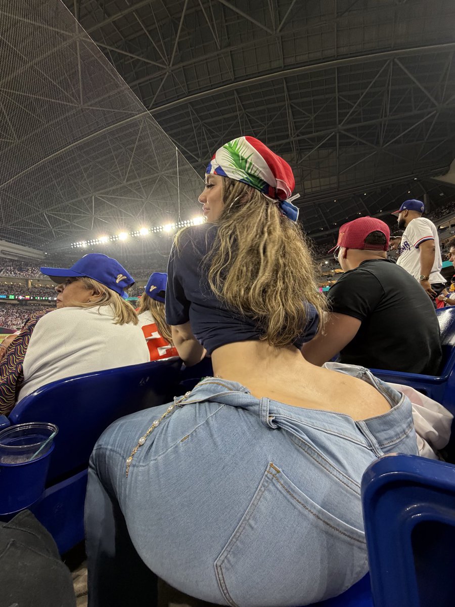 Ely La Bella tweet media